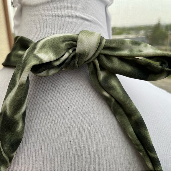 3/$20 Mossimo high neck army olive green bikini top size small - Picture 6 of 12